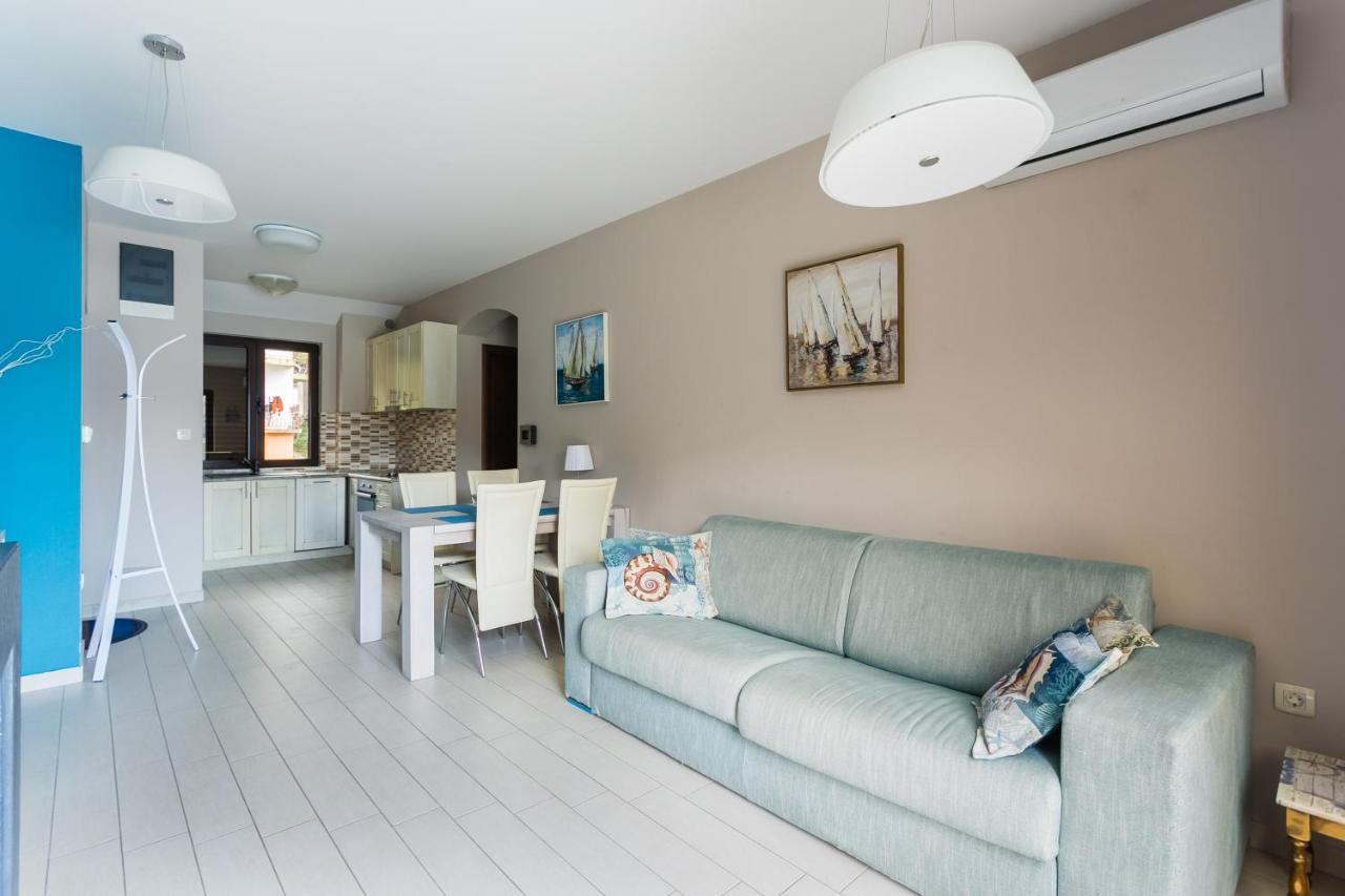 Keystone Apartments Donji Morinj Eksteriør bilde
