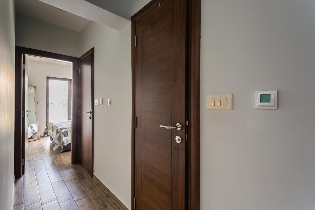 Keystone Apartments Donji Morinj Eksteriør bilde